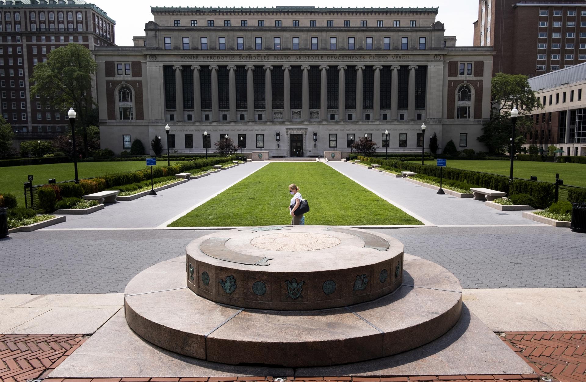 Fotografía de archivo que muestra el campus de la Universidad de Columbia, en Nueva York (EE. UU.). EFE / EPA / JUSTIN LANE