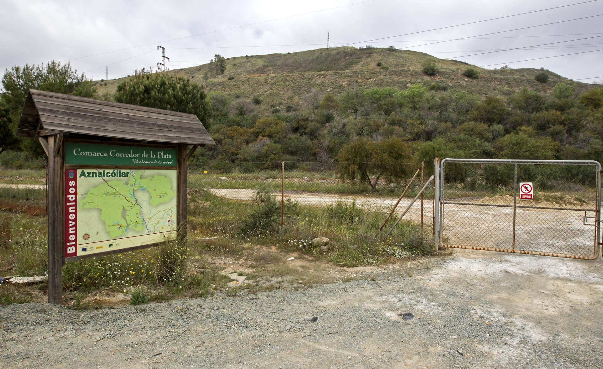 Imagen de archivo de uno de los accesos a la mina de Aznalcóllar (Sevilla). EFE/Jose Manuel Vidal