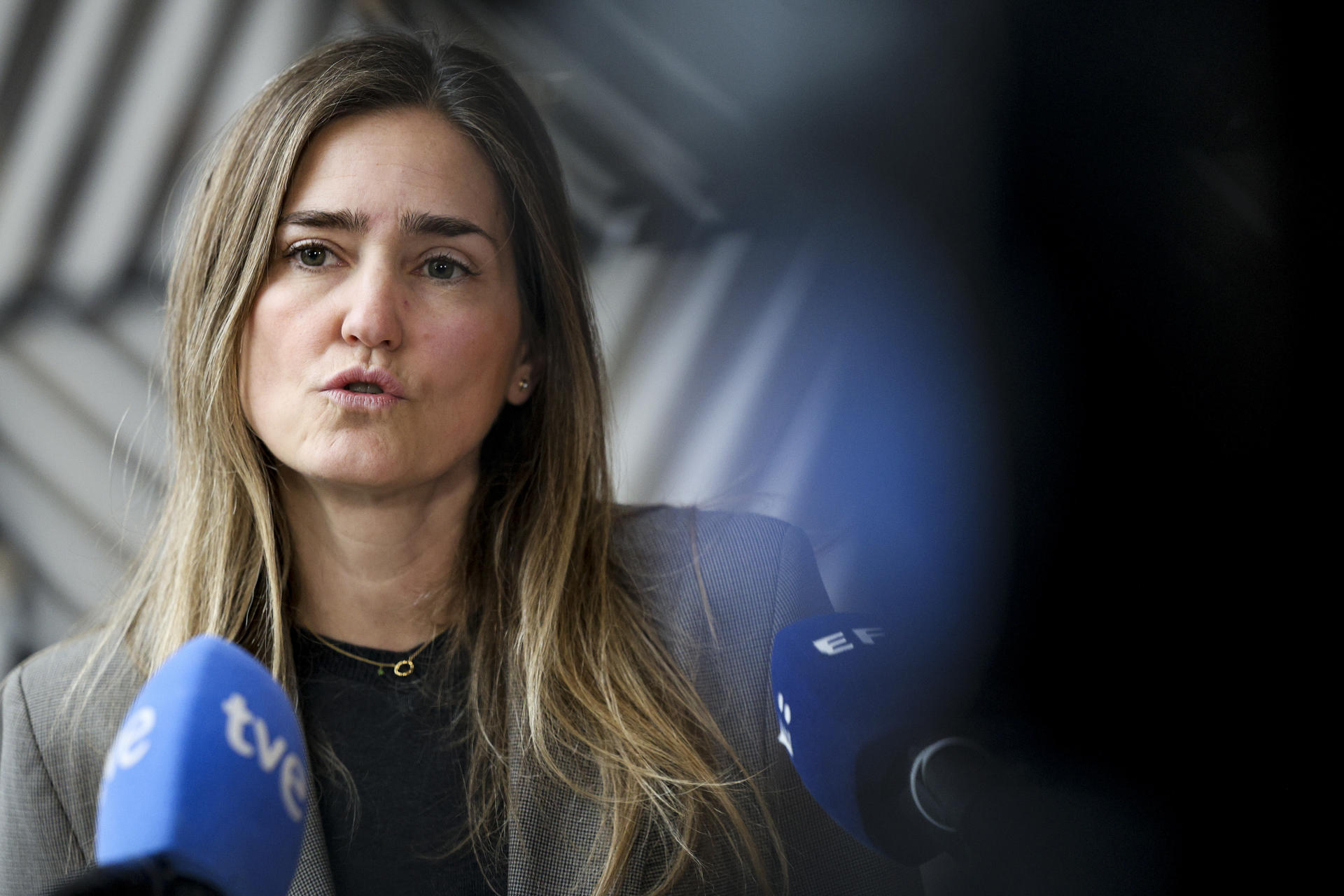 En la imagen del pasado lunes, la vicepresidenta tercera y ministra de Energía, Sara Aegesen. EFE/ Pablo Garrigós