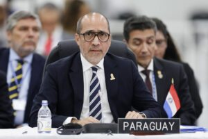 El viceministro de Relaciones Exteriores de Paraguay, Víctor Verdún, habla durante la 55ª Asamblea General de la OEA este 26 de junio de 2025, en Saint John’s (Antigua y Barbuda). EFE/ Bienvenido Velasco