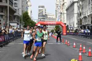 Participantes en el IV Gran Premio Internacional Madrid Marcha, de categoría Gold del circuito mundial de Marcha, por la Gran Vía de Madrid. EFE/Víctor Lerena