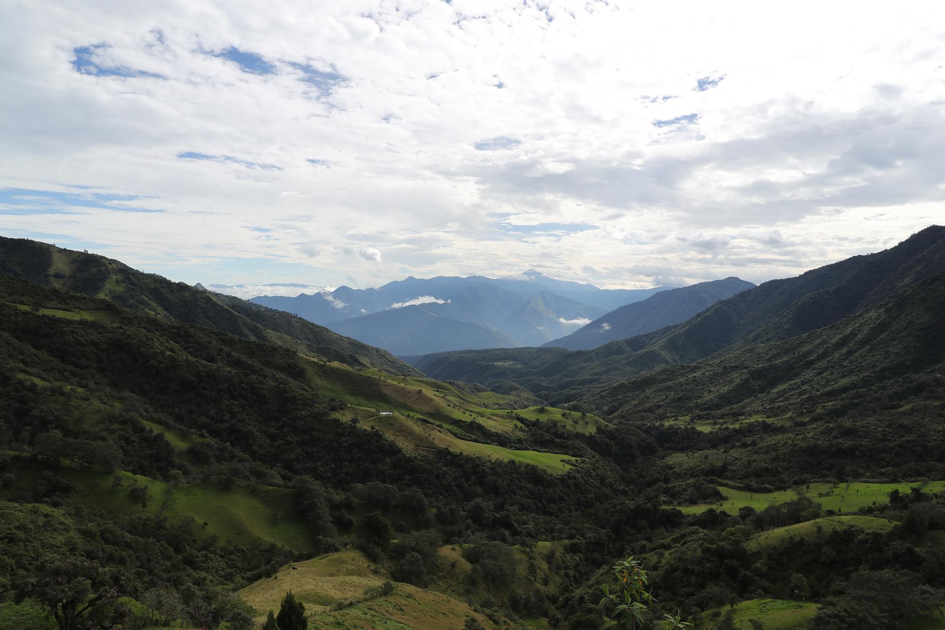 Fotografía de la zona rural de Yunguilla (Ecuador). EFE/ José Jácome
