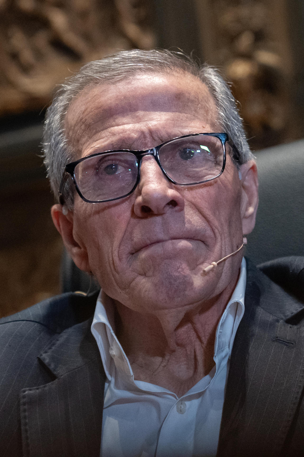 El exseleccionador de Uruguay Óscar Washington Tabárez presenta su libro 'Las puertas de la memoria' durante un evento en Montevideo (Uruguay). EFE/Sofía Torres