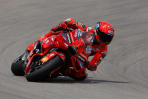 El piloto español Marc Marquez (Ducati), durante los entrenamientos libres para el Gran Premio de Aragón de MotoGP, que se disputa este fin de semana en el circuito Motorland Alcañiz (Teruel). EFE/ Javier Cebollada