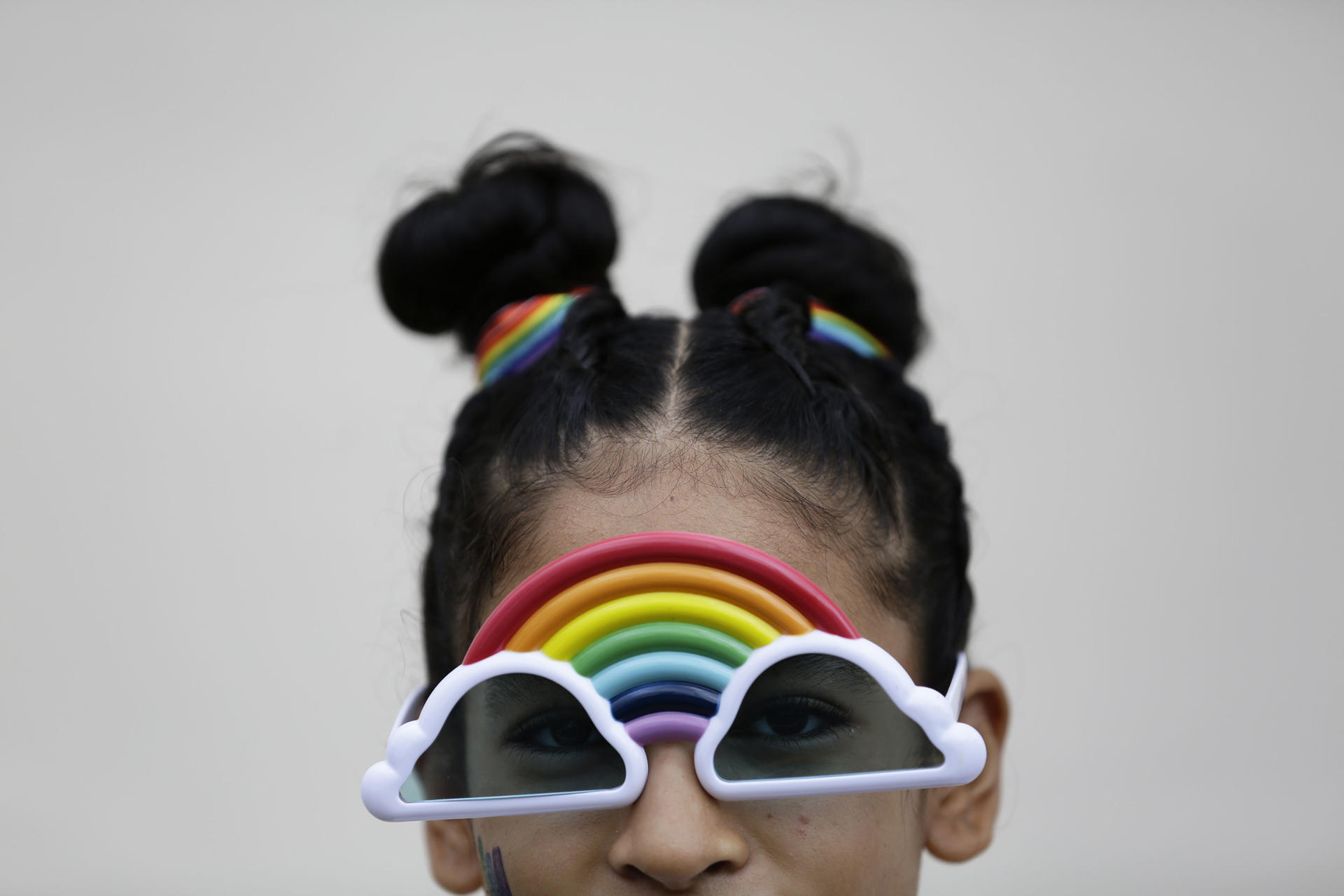 Imagen de archivo de una marcha del Orgullo LGTBIQ+. EFE/ Bienvenido Velasco