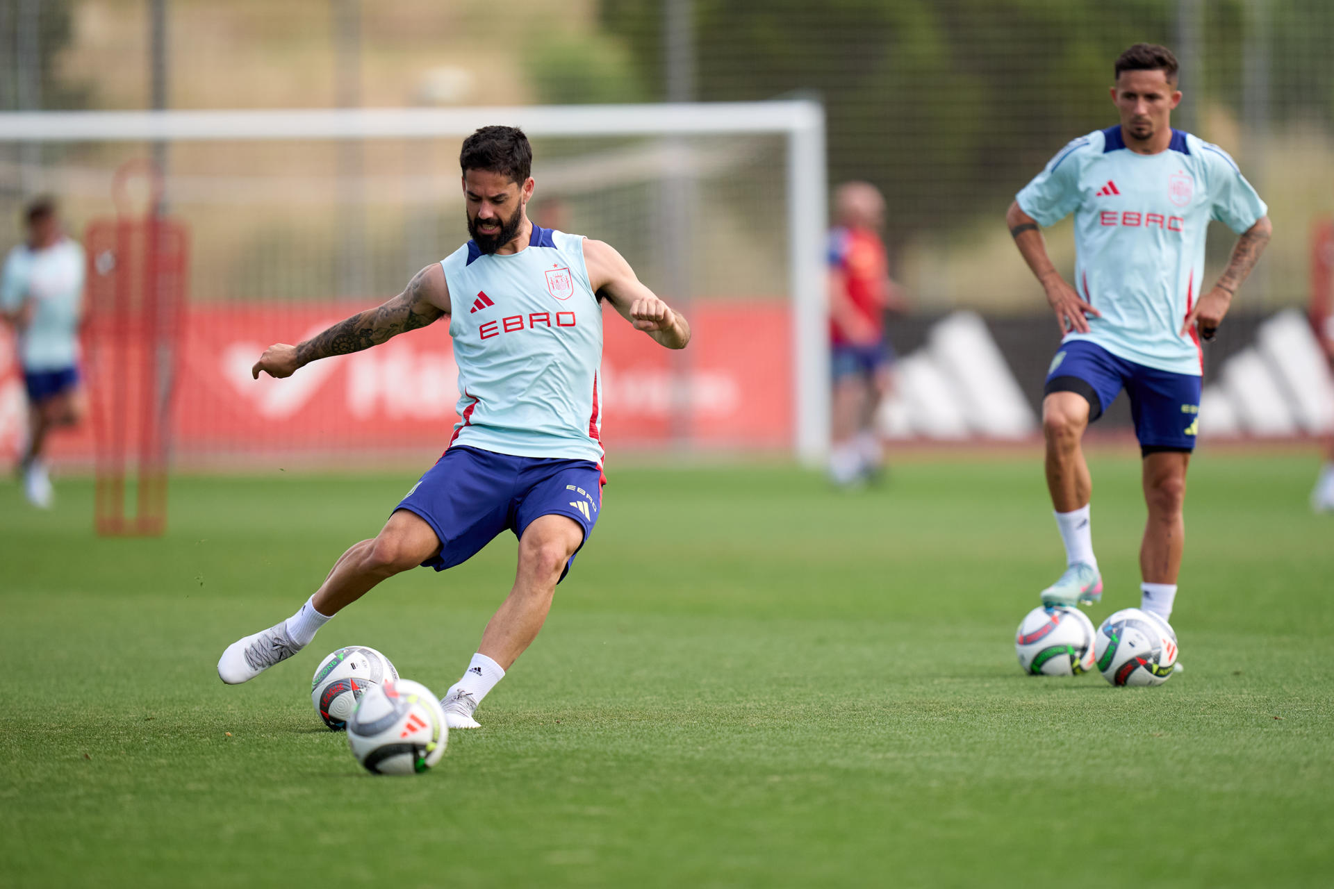 Isco, durante el entrenamiento. EFE/RFEF/ Ángel Martínez.