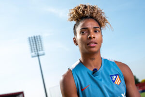 Recién llegada de Brasil y con el pulso competitivo aún vibrando tras sus dos triunfos con la selección absoluta, la delantera del Atlético de Madrid Luany Vitória da Silva (2 de marzo de 2003) aterriza en la final de la Copa de la Reina del fútbol femenino español con la ilusión intacta. EFE/ Fernando Villar