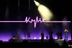 La cantante australiana Kylie Minogue, en concierto. EFE/ María Traspaderne