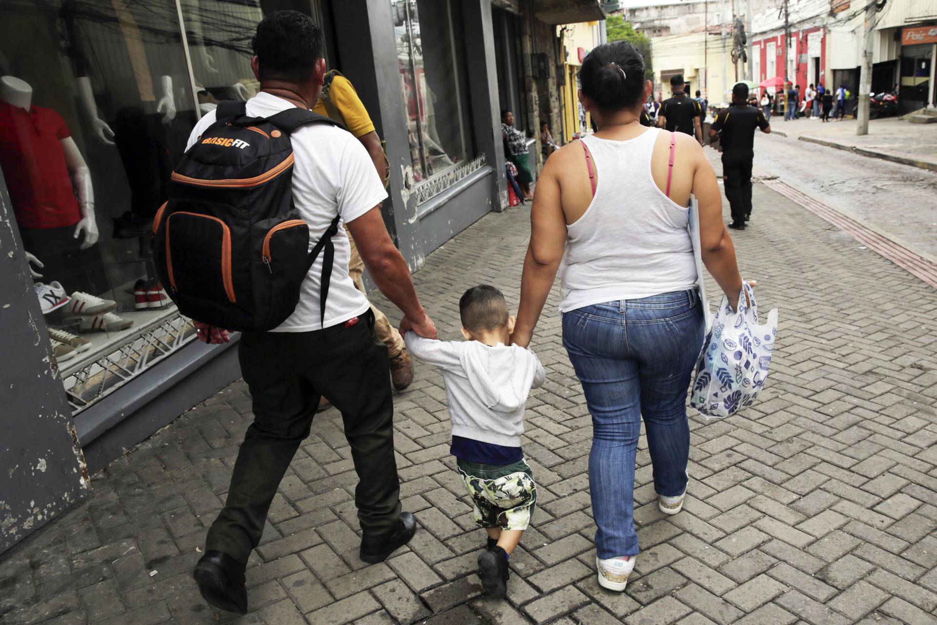 Honduras encabeza la tasa de fecundidad adolescente en América Latina y el Caribe, con 97 nacimientos por cada 1.000 mujeres de entre 15 y 19 años, dijo a EFE el representante del Fondo de Población de las Naciones Unidas (UNFPA, por sus siglas en inglés), Iván Castellanos. .EFE/ Gustavo Amador