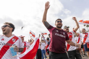 La hinchada de River Plate quedó frustrada este sábado con el empate sin goles frente a Monterrey y el entrenador Marcelo Gallardo lamentó la falta de gol de sus pupilos. EFE/ Ángel Colmenares