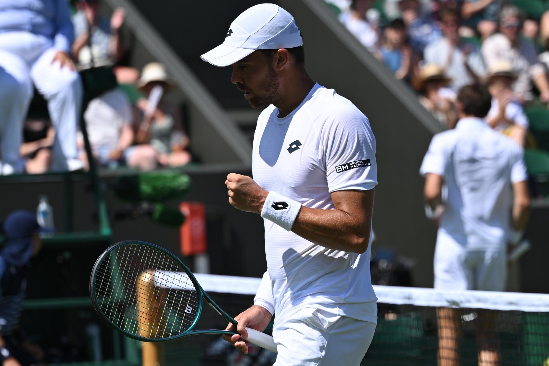 El francés Benjamin Bonzi durante su partido de la primera ronda de Wimbledon contra el ruso Daniil Medvedev. EFE/EPA/DANIEL HAMBURY EDITORIAL USE ONLY EDITORIAL USE ONLY