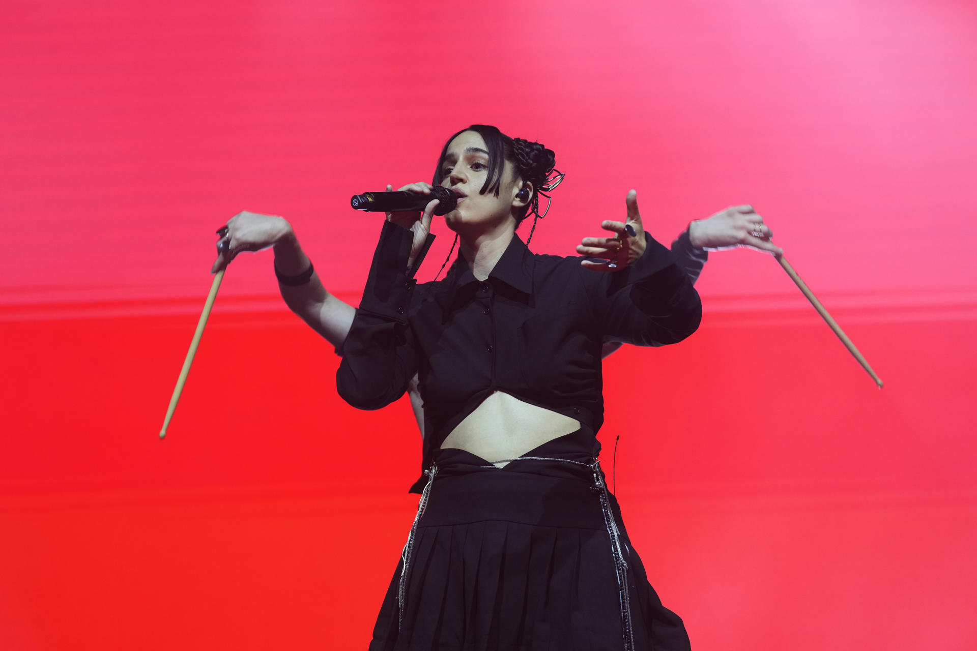La cantante badalonesa Maria Arnal presenta 'Ama', su primer disco en solitario durante el concierto ofrecido en la segunda jornada del Sónar Festival, celebrada este viernes en Barcelona. EFE/Alejandro García