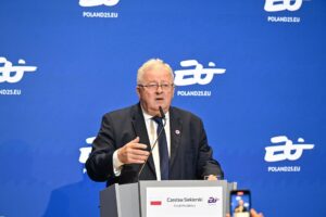 El ministro polaco de Agricultura y Desarrollo Rural, Czesław Siekierski. EFE/EPA/Radek Pietruszka POLAND OUT