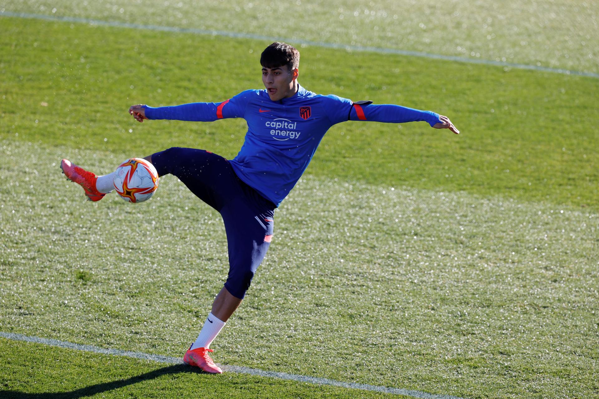 El delantero del Atlético de Madrid Carlos Martín, que esta temporada ha jugado cedido en l Alavés, ha sido incluido en la nómina del equipo rojiblanco para el Mundial de Clubes. EFE/ Zipi