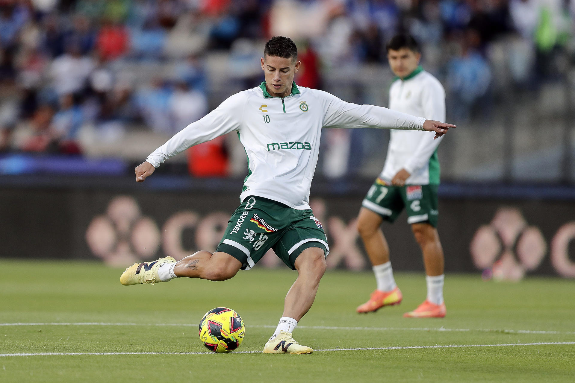 James Rodríguez, jugador del León mexicano que está concentrado con la selección colombiana de fútbol. EFE/ Isaac Esquivel