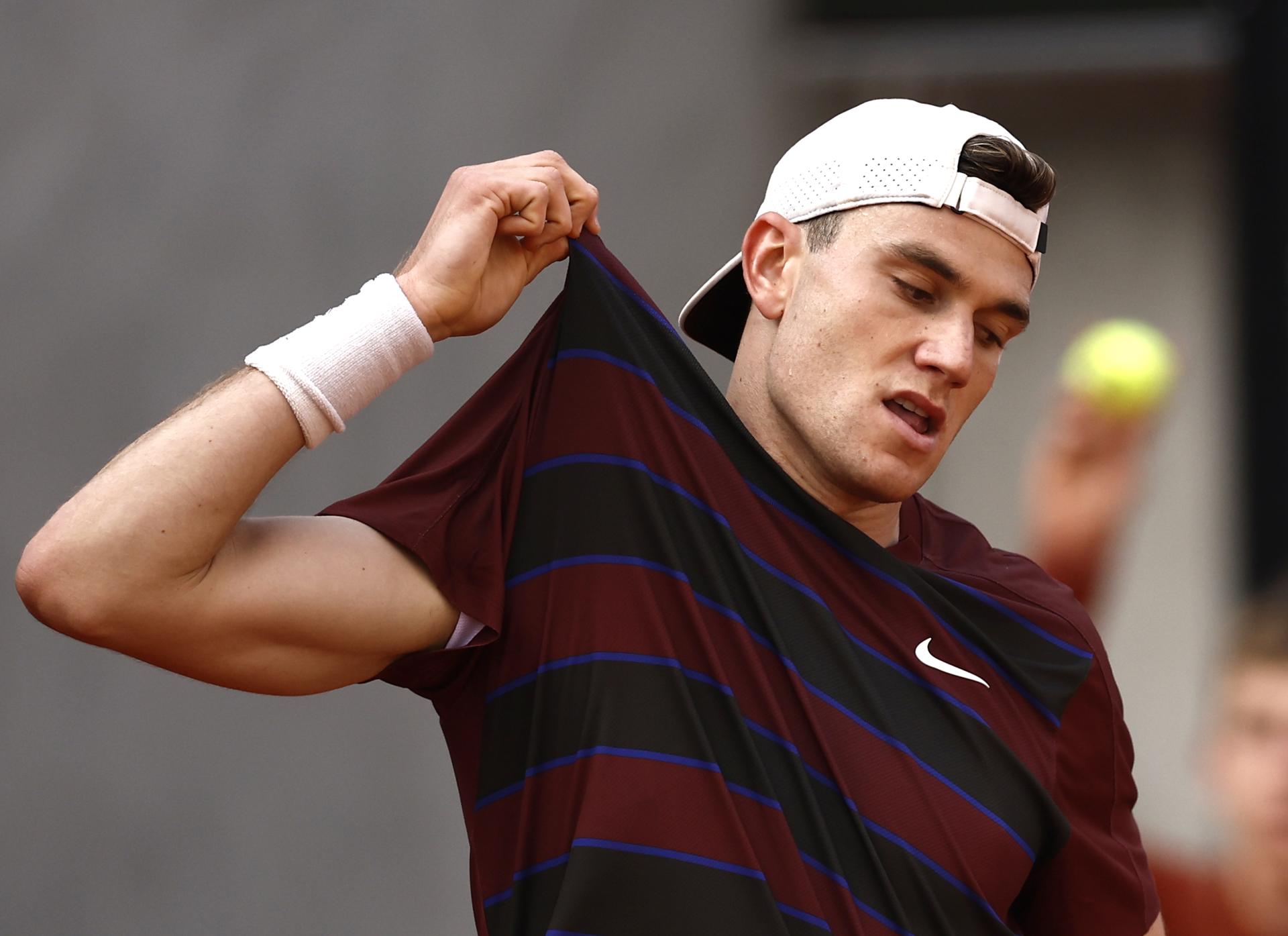 El británico Jack Draper en octavos de Roland Garros. EFE/EPA/YOAN VALAT