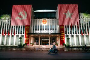 Fotografía de archivo, tomada el 18/02/2025, que muestra la fachada de la Asamblea Nacional de Vietnam. EFE/EPA/LUONG THAI LINH
