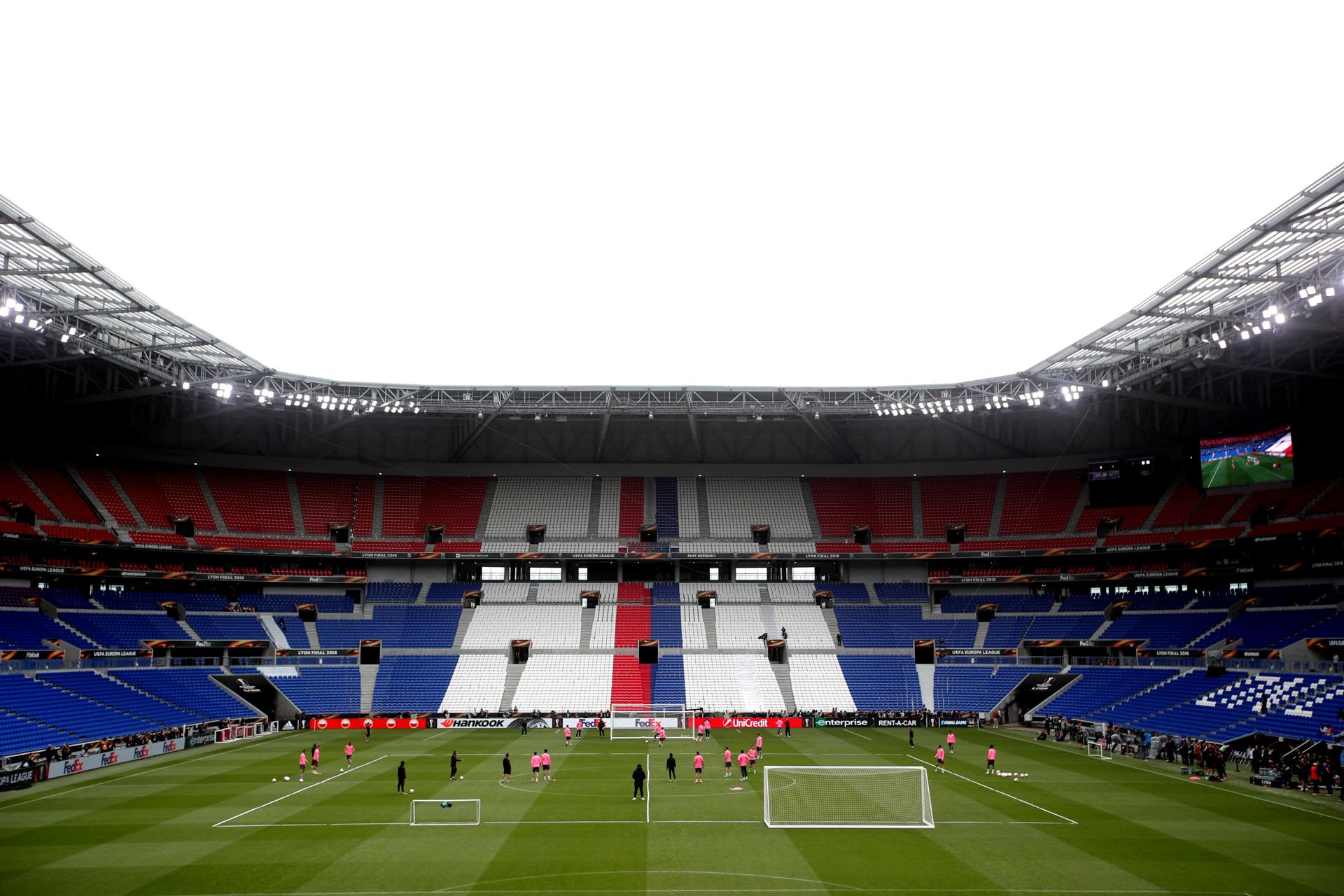 Vista general del estadio de Lyon en foto de archivo de YOAN VALA. EFE