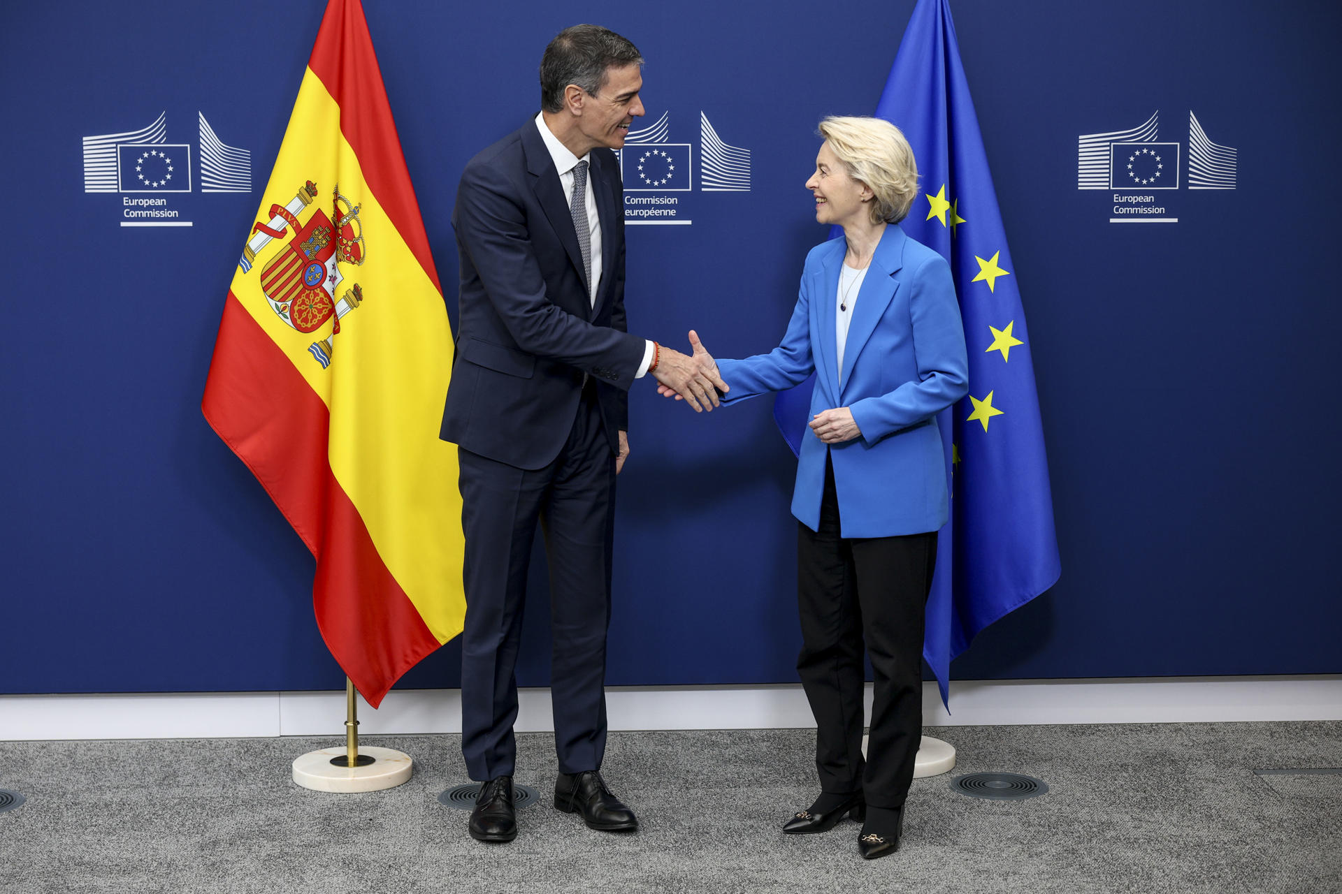 La presidenta de la Comisión Europea, Ursula von der Leyen,, y el presidente del Gobierno, Pedro Sánchez, en Bruselas, en una imagen reciente. EFE/Sara Morato