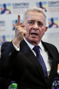 Fotografía de archivo del expresidente de Colombia Álvaro Uribe Vélez. EFE/ Carlos Ortega