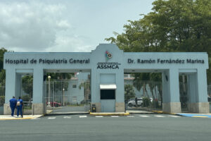 Fotografía tomada el pasado 28 de junio de la entrada del Hospital de Psiquiatría General, en San Juan (Puerto Rico). EFE/Esther Alaejos