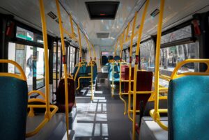 Autobuses urbanos de Pamplona. EFE/Villar López