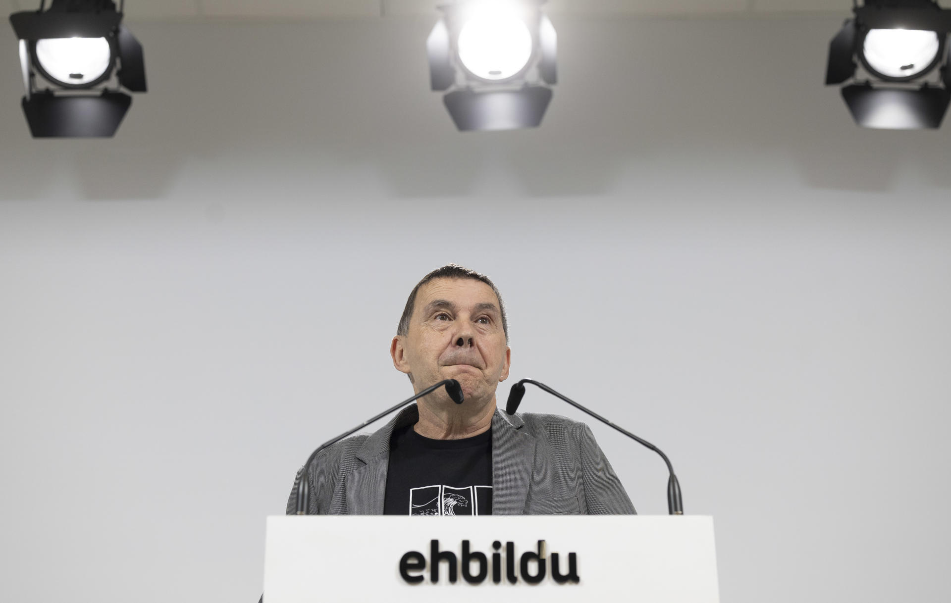 El coordinador general de EH Bildu, Arnaldo Otegi, este jueves en San Sebastián. EFE/Javier Etxezarreta