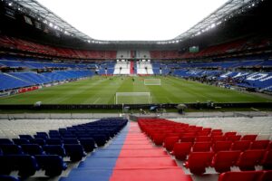 Vista general del estadio de Lyon en foto de archivo de YOAN VALA. EFE