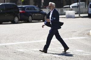 Imagen de archivo del actor Imanol Arias a su salida de la Audiencia Nacional en San Fernando de Henares (Madrid) EFE/ Fernando Villar