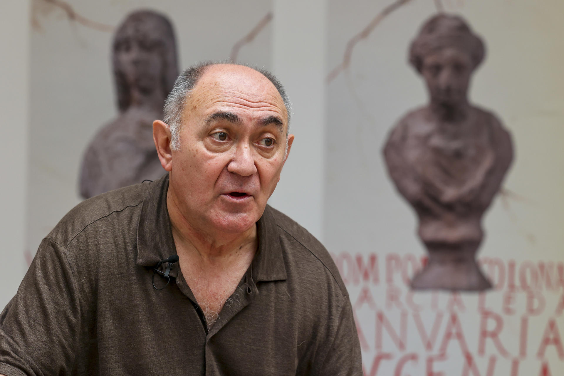 El actor Arturo Querejeta, en una entrevista con EFE en el Festival de Teatro de Mérida.  EFE/ Jero Morales