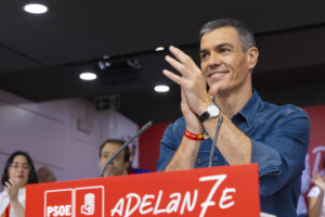 El secretario general del PSOE y presidente del Gobierno, Pedro Sánchez (i), durante el Comité Federal del partido este sábado, en la sede del partido en la madrileña calle de Ferraz. EFE/ Eva Ercolanese PSOE SOLO USO EDITORIAL SOLO DISPONIBLE PARA ILUSTRAR LA NOTICIA QUE ACOMPAÑA (CRÉDITO OBLIGATORIO)