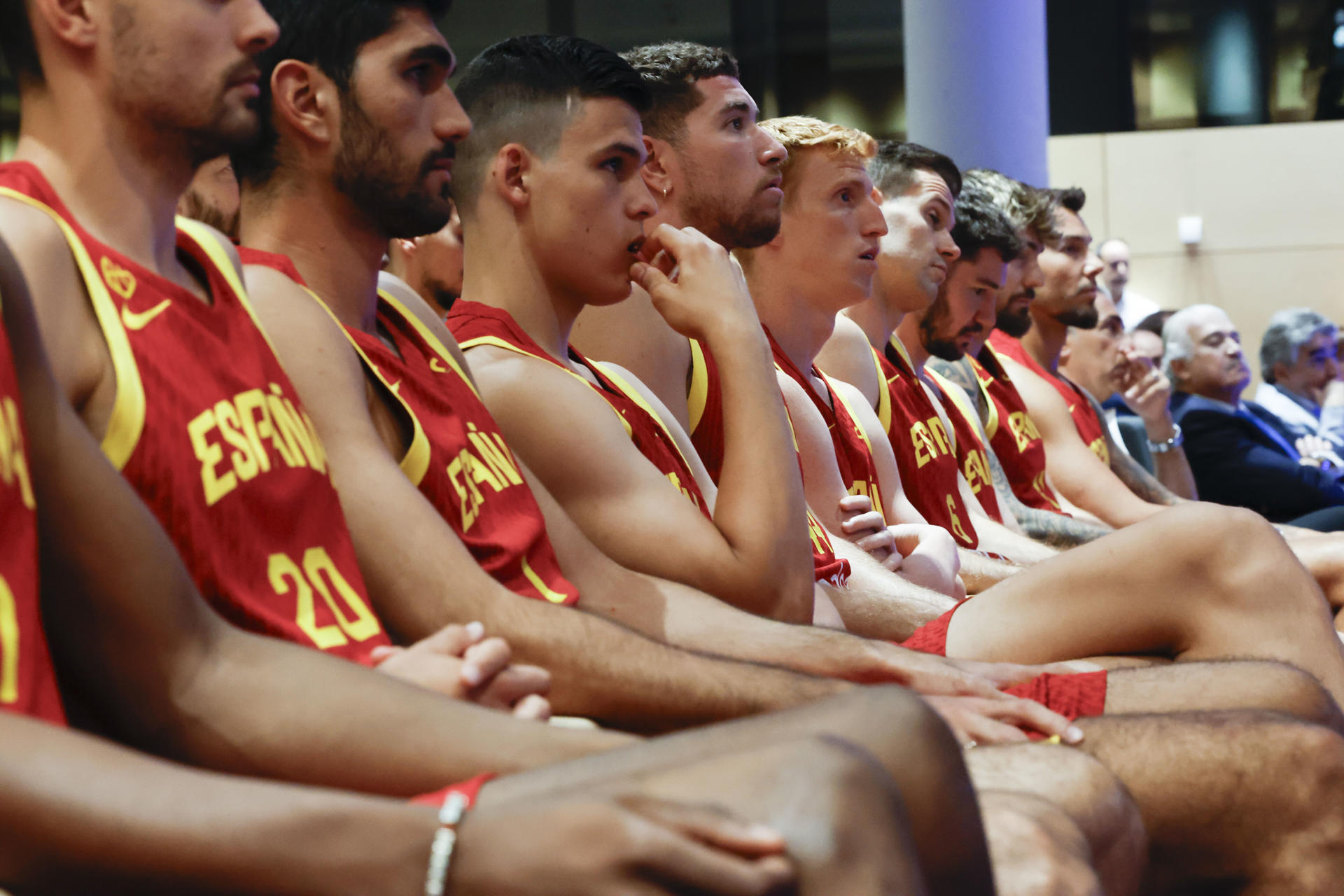 Presentación oficial de la Selección Española Masculina convocada para la fase de preparación del Eurobasket 2025, en Madrid. EFE/ JJ. Guillén