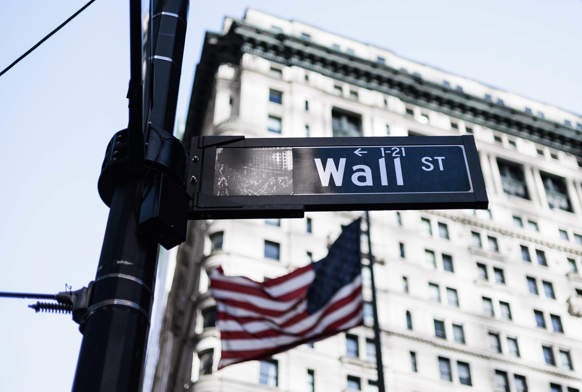 Una señal de Wall Street. EFE/JUSTIN LANE