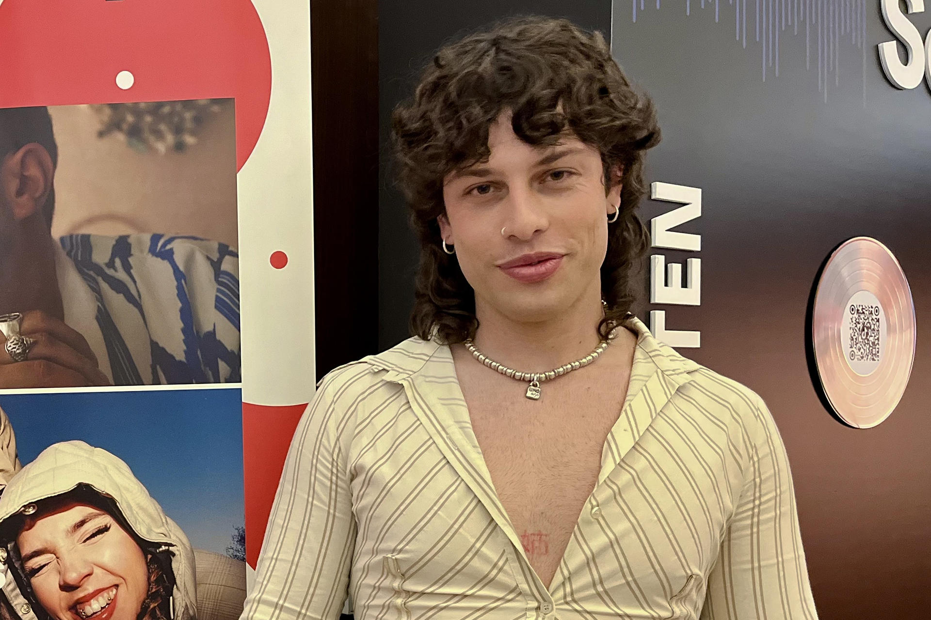 El cantante español Leo Rizzi posa durante una entrevista con EFE este 9 de julio de 2025, en Nueva York ( Estados Unidos). EFE/ Andrea Gallego