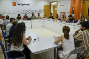 La ejecutiva nacional de Compromís se reúne para tomar la decisión final sobre su relación con Sumar dentro del grupo parlamentario del Congreso de los Diputados, después de que el partido mayoritario de Compromís, Més, acordara que la diputada Àgueda Micó abandone el grupo parlamentario, decisión que no comparte otro integrante de la formación, Iniciativa, que encabeza el diputado Alberto Ibáñez. EFE/Biel Aliño