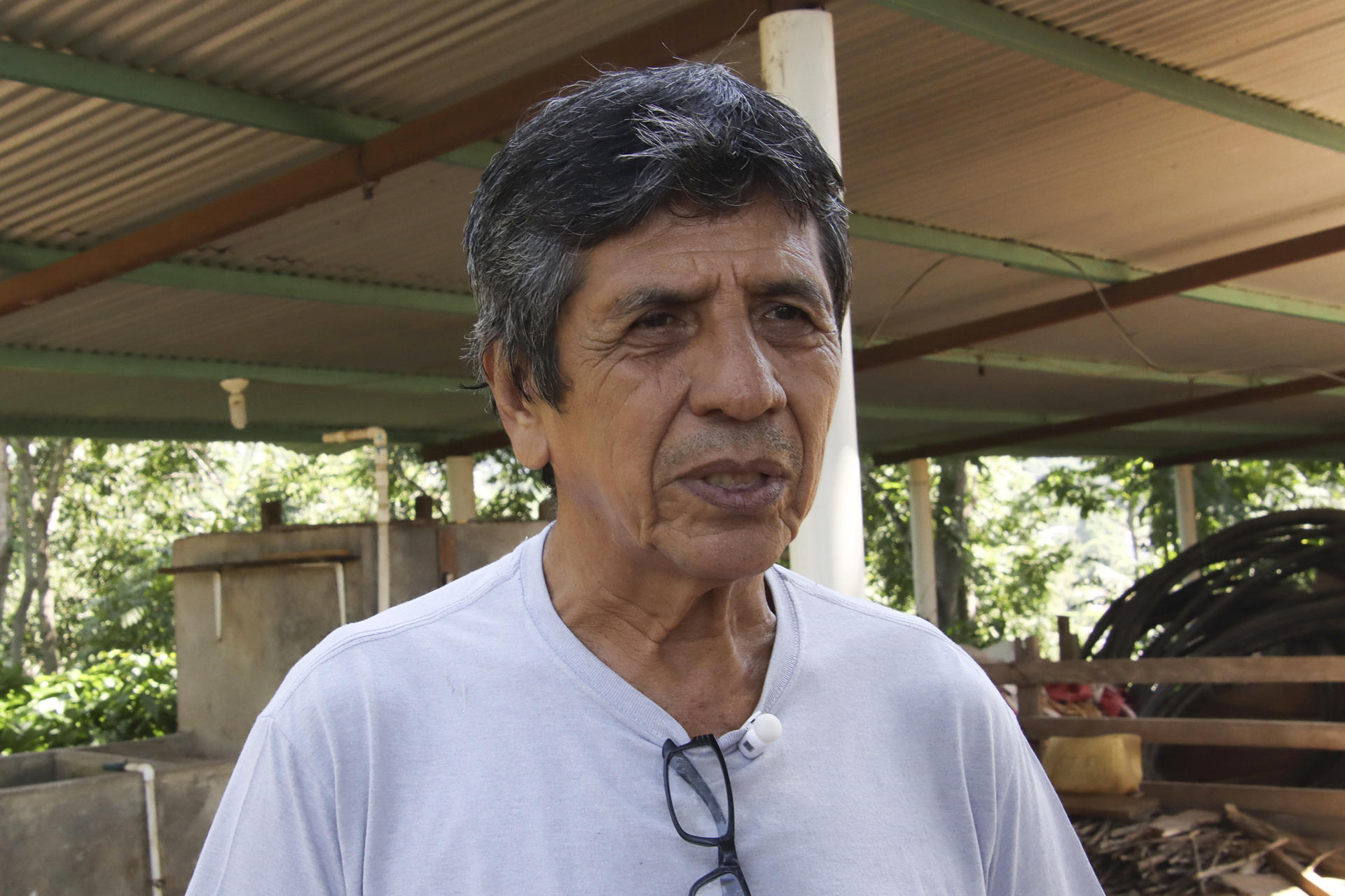 El presidente de la Confederación de Cooperativas Unidos para Estar Bien, Ismael Gómez, habla durante una entrevsita con EFE, en Tapachula (México). EFE/ Juan Manuel Blanco