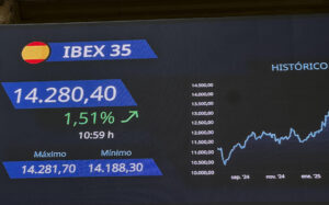 Imagen de este jueves de la Bolsa de Madrid.EFE/ Altea Tejido