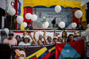 Foto de archivo de personas que participan en una manifestación por la paz en Caracas (Venezuela). EFE/ Miguel Gutiérrez