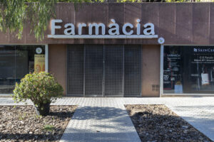 Imagen de archivo ( 28/04/2025) Vista de una Farmacia en Barcelona.
EFE/Marta Pérez