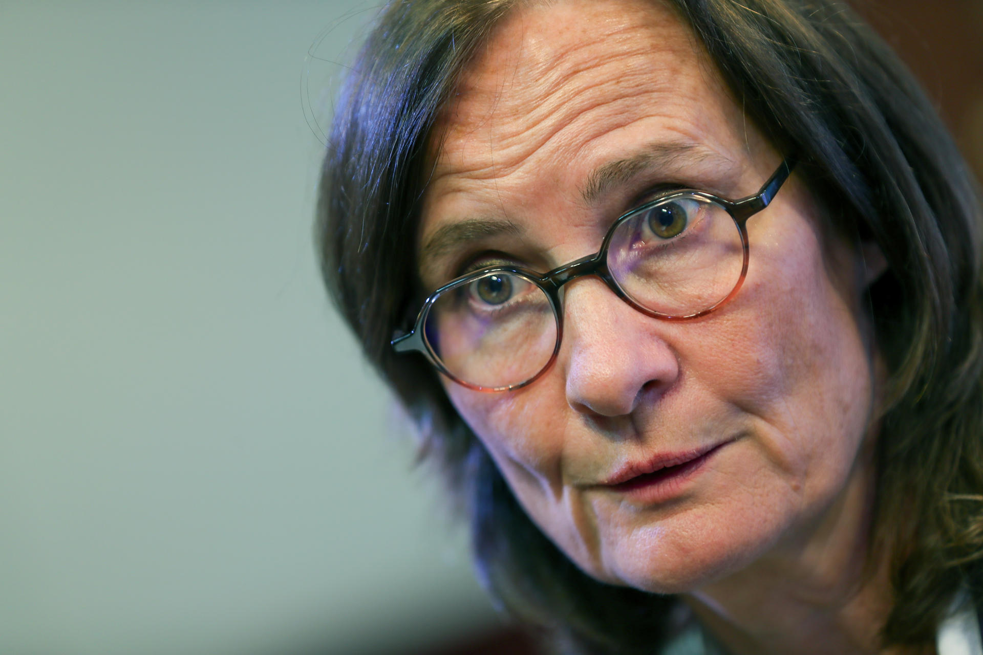 La directora de Desarrollo Humano, Migración, Gobernanza y Paz de la Comisión Europea, Erica Gerretsen, habla en una entrevista con EFE, en Quito (Ecuador). EFE/José Jácome