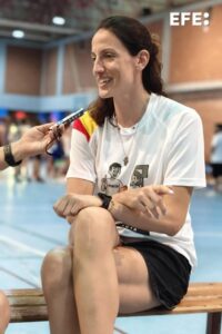CEUTA, 02/07/2025.-La exjugadora internacional María Pina, alero en clubes como el Valencia Basket o el Perfumerías Avenida Salamanca, considera que la liga española "sigue siendo de las mejores del mundo", lo cual se refleja en contar con una selección "siempre muy potente". En una entrevista concedida a la Agencia EFE en Ceuta, María Pina Tolosa (Valencia, 1987), que compitió durante veinte años, afirma que la liga española goza de una salud "excelente" al entender que "cada vez se va profesionalizando más, los clubes están haciendo un gran trabajo para que sus canteras se desarrollen y el talento español está aflorando".-EFE/ Rafael Peña