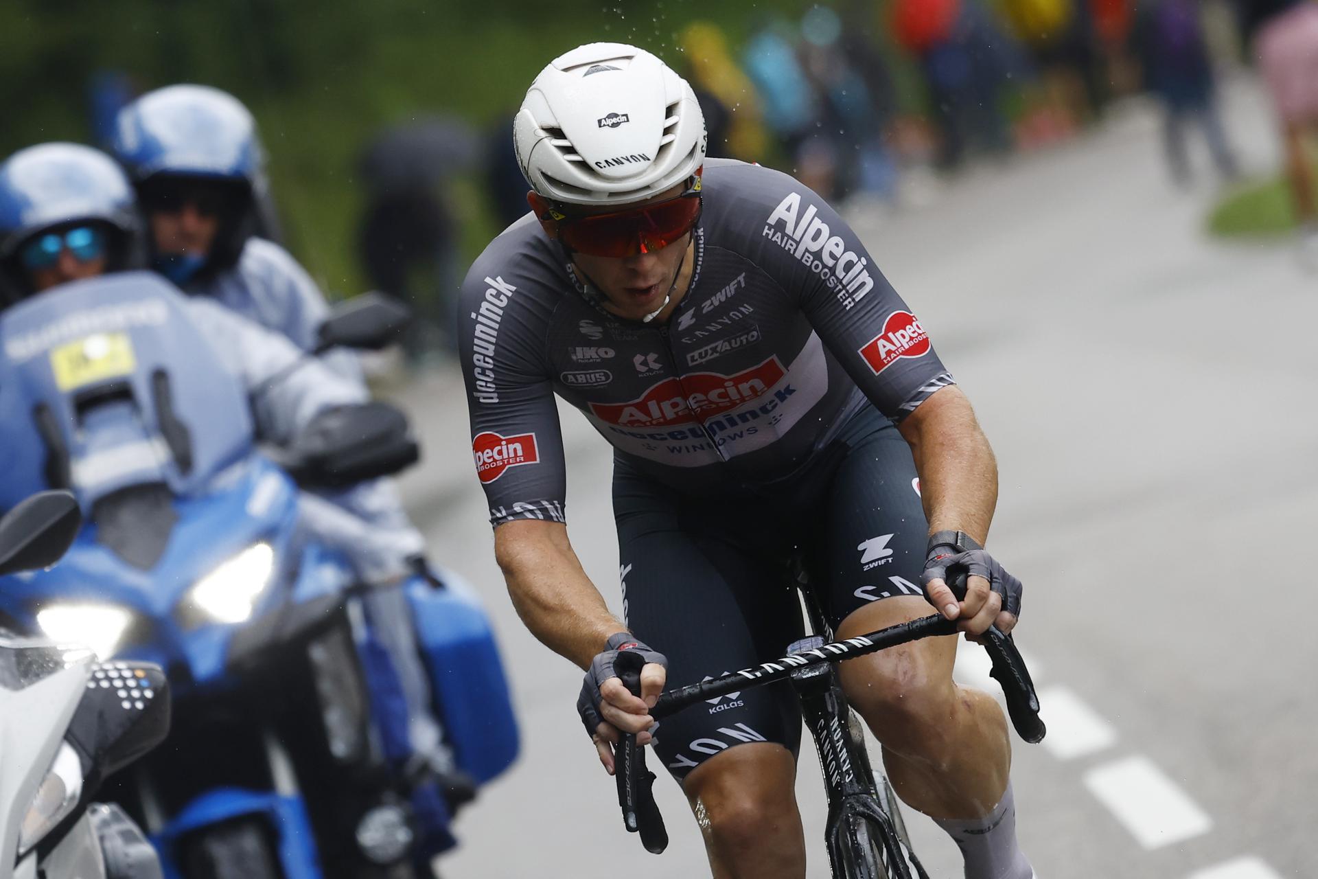 El ciclista australiano Kaden Groves (Alpecin-Deceuninck), durante la vigésima etapa del Tour de Francia, disputada este sábado. EFE/MARTIN DIVISEK