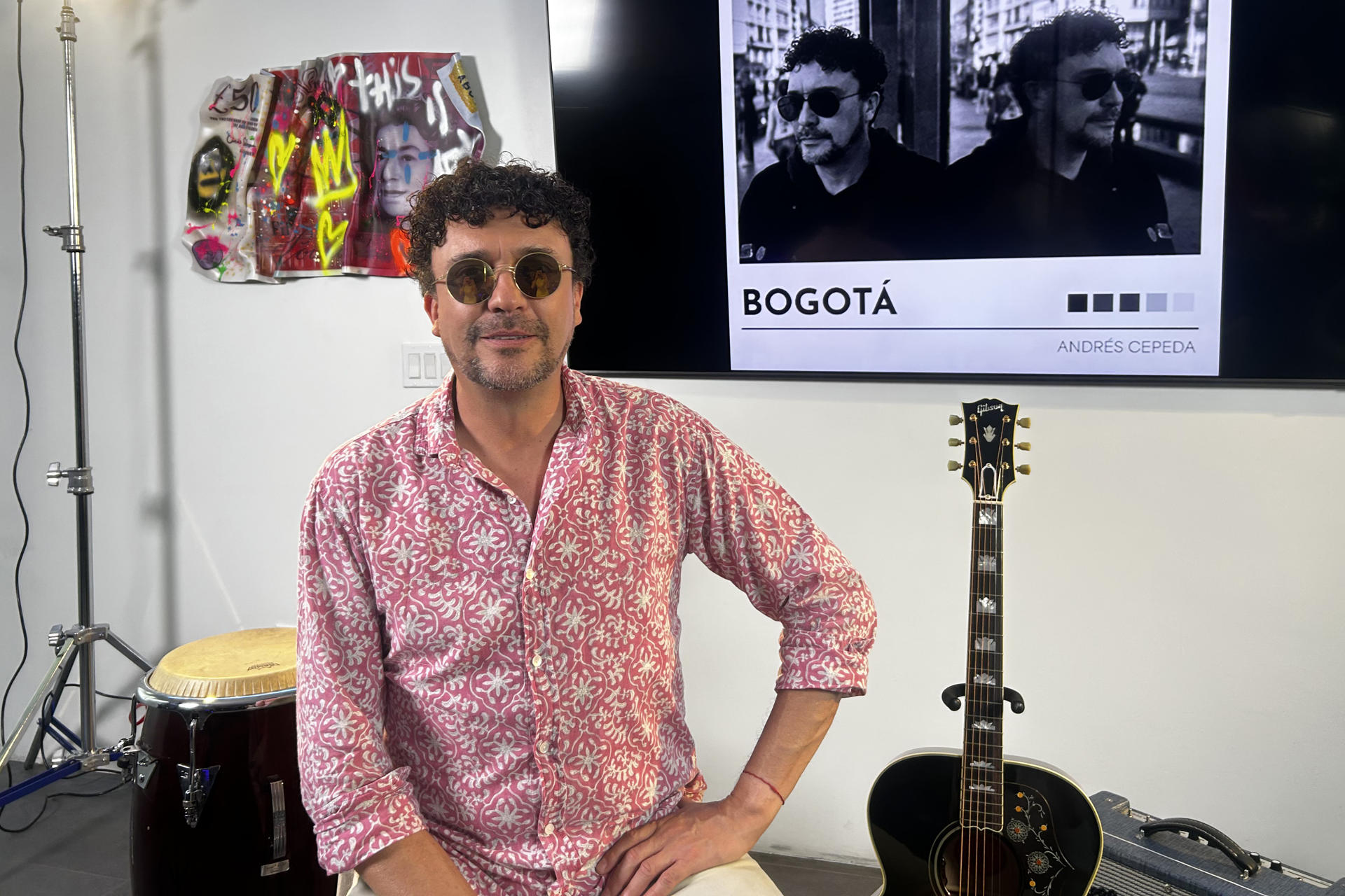 El cantautor colombiano Andrés Cepeda posa durante una entrevista con EFE este miércoles en Miami, Florida (Estados Unidos). EFE/ Blanca Escriche