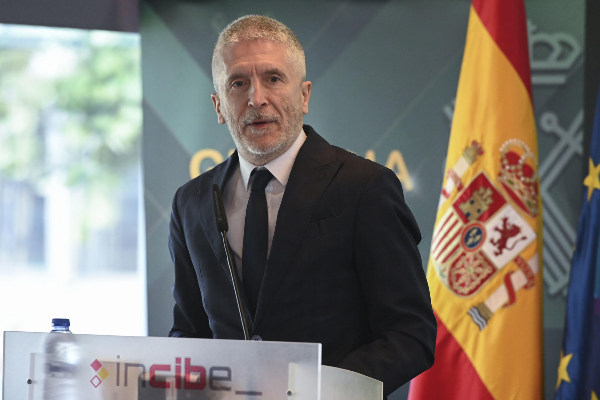 El ministro del Interior, Fernando Grande-Marlaska, este jueves en la sede del Instituto de Ciberseguridad (Incibe) en León. EFE/J Casares