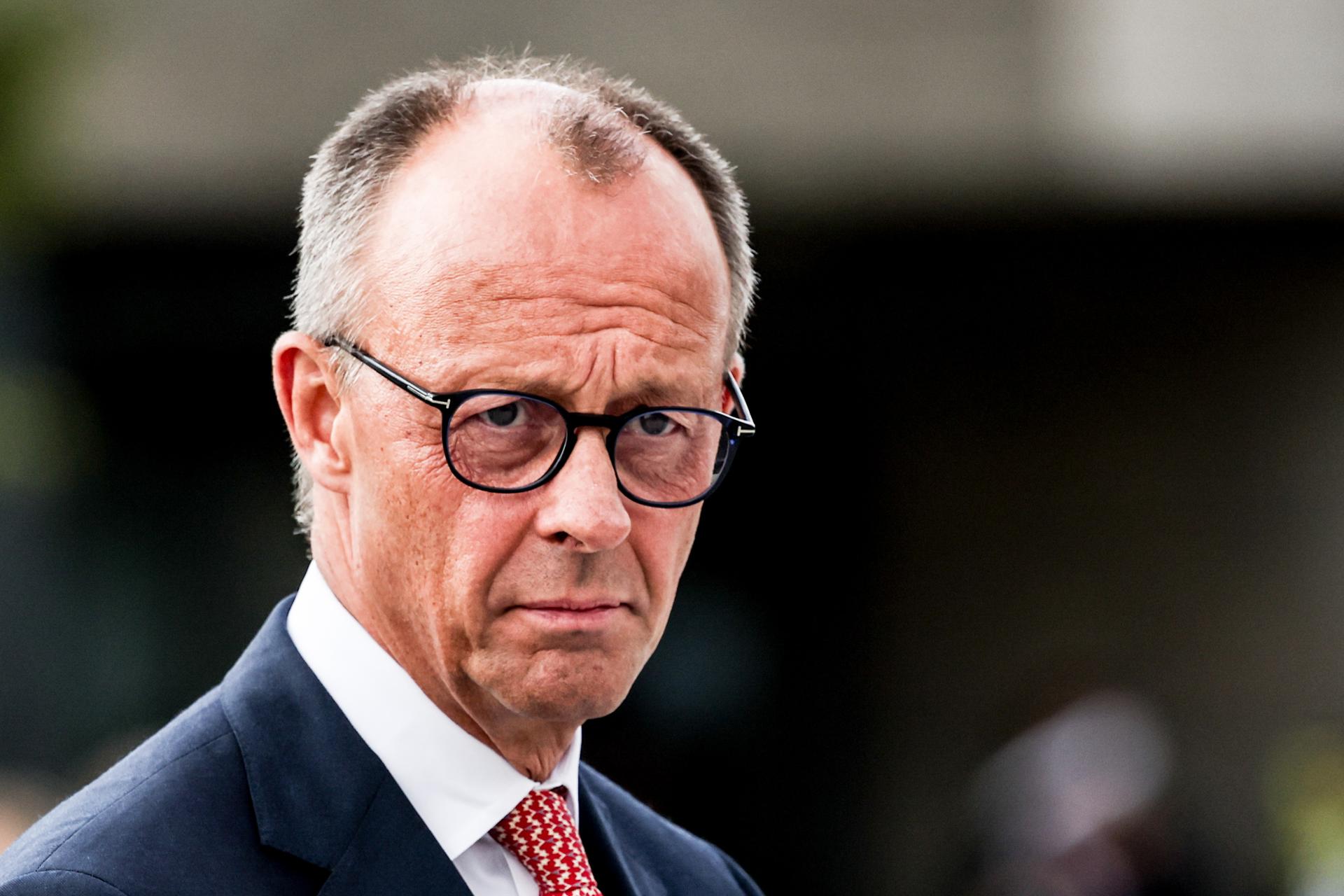 Imagen del pasado 9 de julio de 2025 del canciller alemán, Friedrich Merz, durante la ceremonia de Aniversario de de los 70 años de la OTAN. EFE/EPA/FILIP SINGER