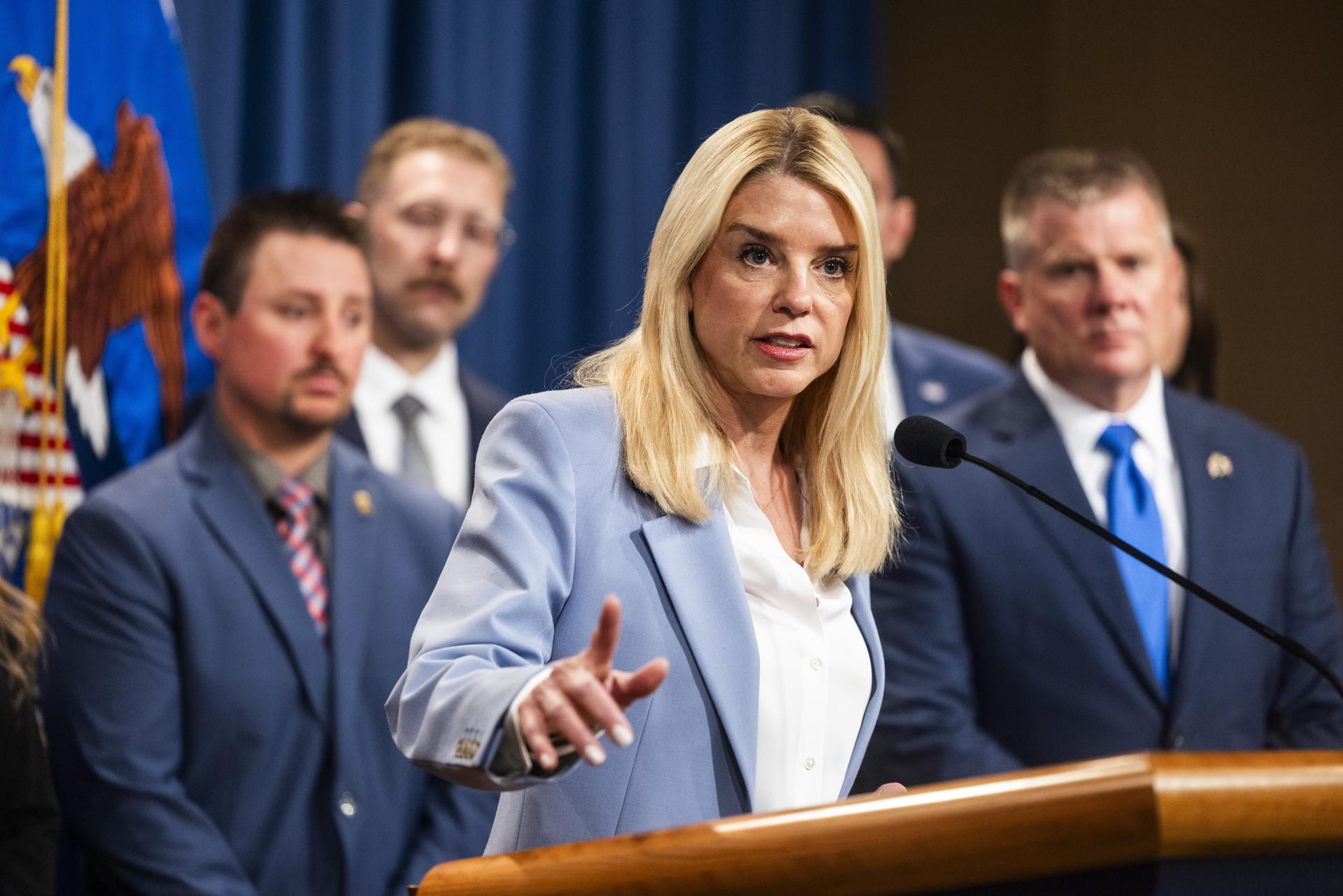 La fiscal general de Estados Unidos, Pam Bondi. EFE/Jim Lo Scalzo