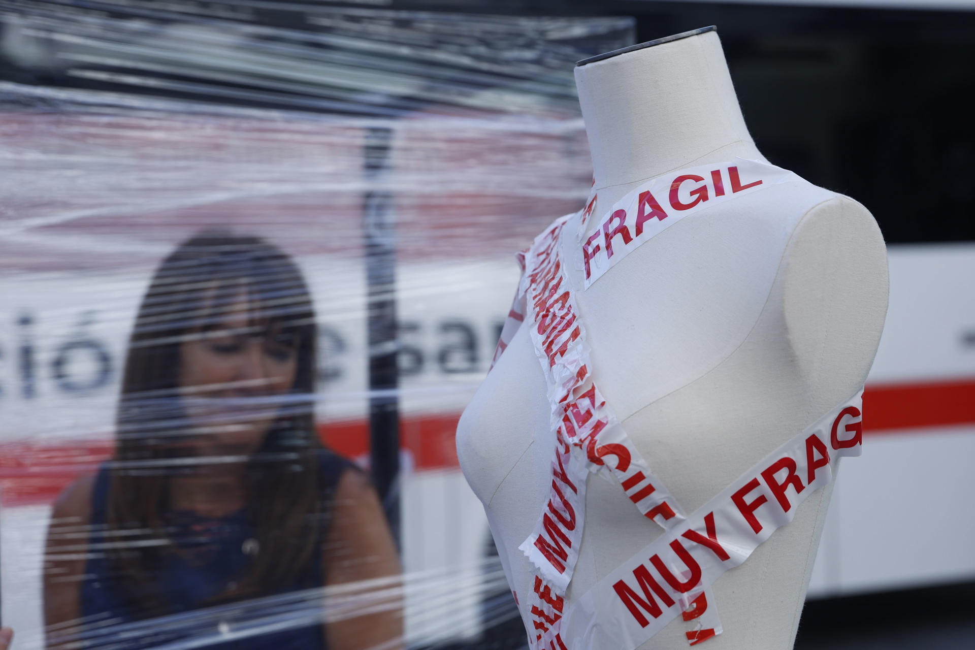 Vista del acto con motivo del Día Mundial Contra la Trata de Personas, organizado por la Asociación para la Prevención, Reinserción y Atención a la Mujer Prostituida, este miércoles en Madrid.-EFE/ Mario Morón