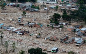 Fotografía del 4 de abril de 2017 que muestra una vista aérea de un barrio afectado en Mocoa por la avalancha. EFE/LEONARDO MUÑOZ