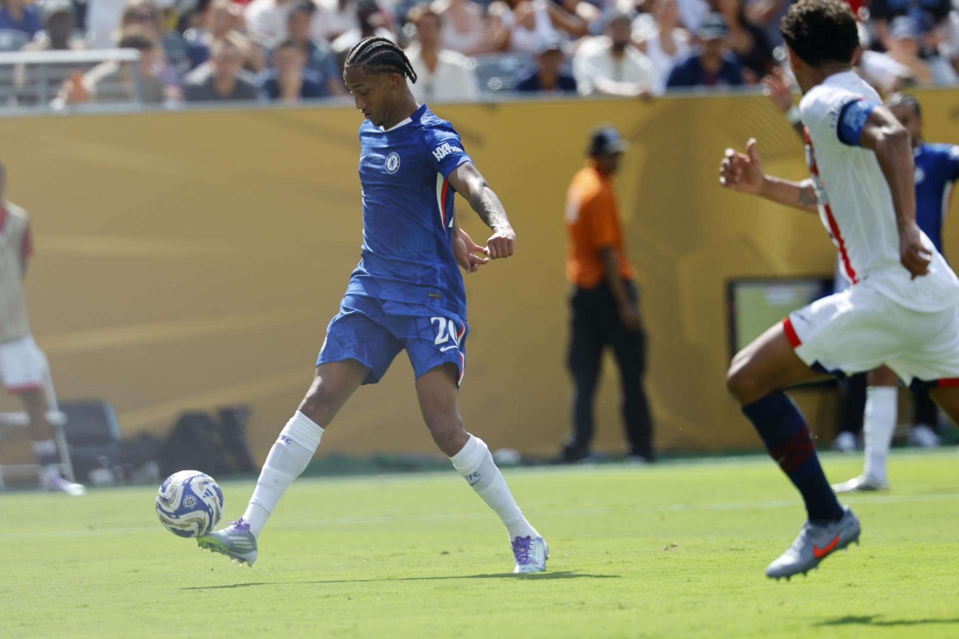 Joao Pedro (i), de Chelsea, anota el 3-0 durante la final de la Copa Mundial de Clubes de la FIFA 2025 entre Chelsea FC y París Saint-Germain, en East Rutherford, Nueva Jersey (EE. UU.). EFE/CJ GUNTHER
//////////
EAST RUTHERFORD (United States), 13/07/2025.- Joao Pedro of Chelsea (L) scores the 3-0 goal during the FIFA Club World Cup 2025 Final match between Chelsea FC and Paris Saint-Germain, in East Rutherford, New Jersey, USA, 13 July 2025. (Mundial de Fútbol) EFE/EPA/CJ GUNTHER
