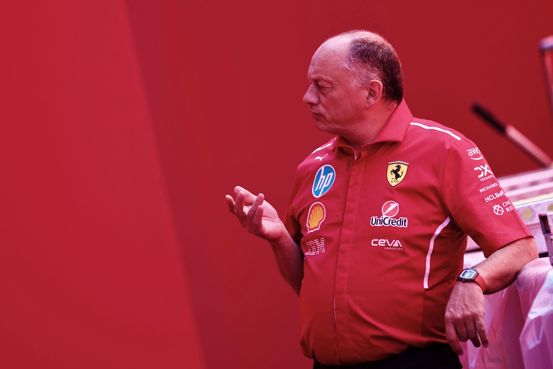 El director de la Scuderia Ferrari Frederic Vasseur. EFE/EPA/ANNA SZILAGYI